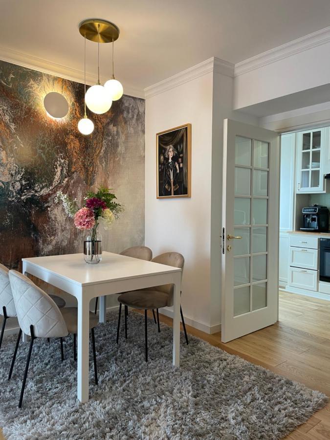 Premium Central Apartment Braşov Extérieur photo