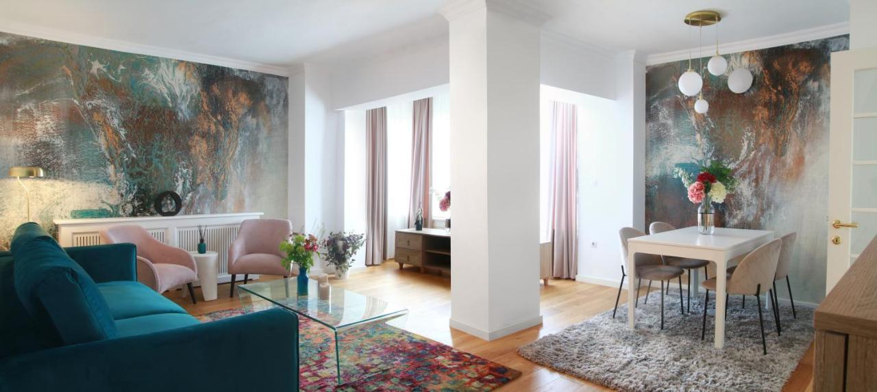 Premium Central Apartment Braşov Extérieur photo
